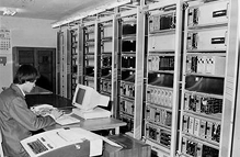 1가구 1전화시대 연 &lsquo;전전자교환기(TDX)&rsquo; 개발(1986) 이미지