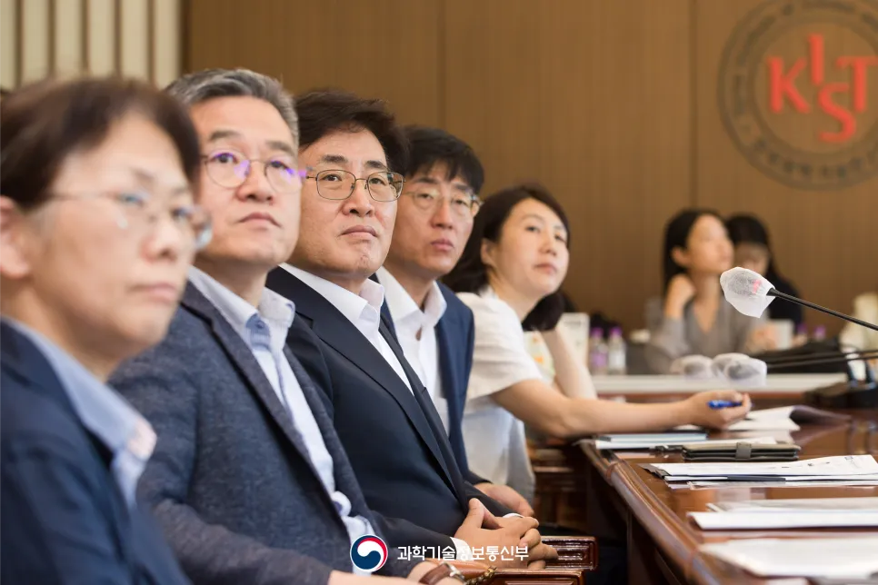 유상임 장관 취임 첫 연구현장 행보! 우리나라 최초의 출연연 KIST 방문