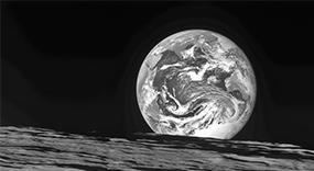 달에서 촬영한 지구 바로가기